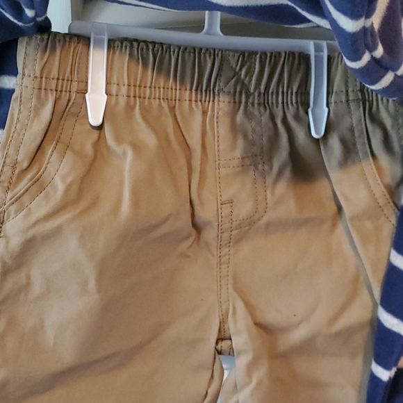 Nwt Carter's 2 pc set size 24 months - Picture 3 of 4